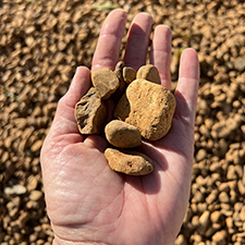 CR-Cinnamon Round. Ideal Supplies CR Cinnamon Round Landscape Gravel.